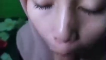 Bokep Premium Sex Hijab IGO Sepong Croot Di Muka