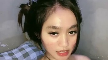 Belahan Dada Putri Tocil Lepas Bra Dong Beb ID 31602178 Mango