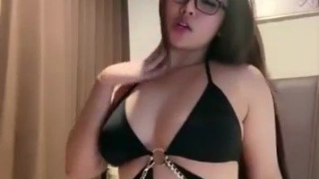 Shaciko Yubi Ngangkang Spill Meki Mango