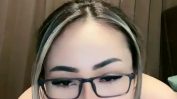 Idola Banget Shaciko Yubi Body Montok ID 19537156 Mango